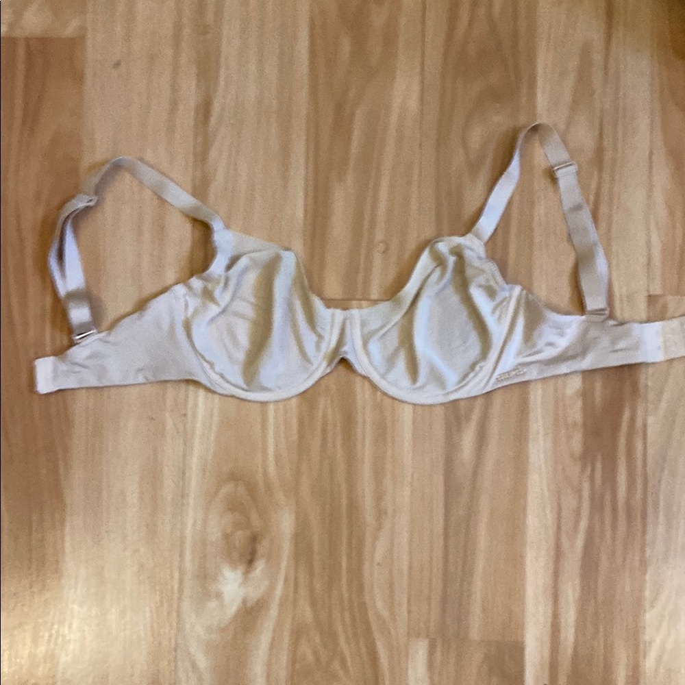 SKIMS Cream Classic Bra Intimates